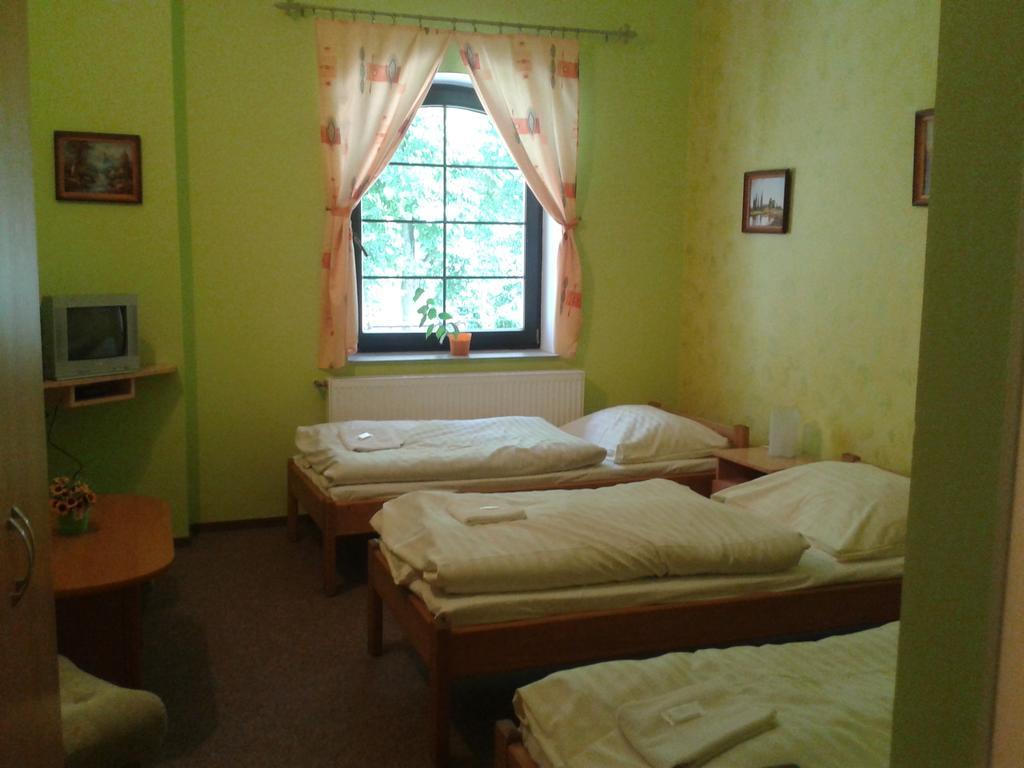 Pension.No30 Svijany Zimmer foto